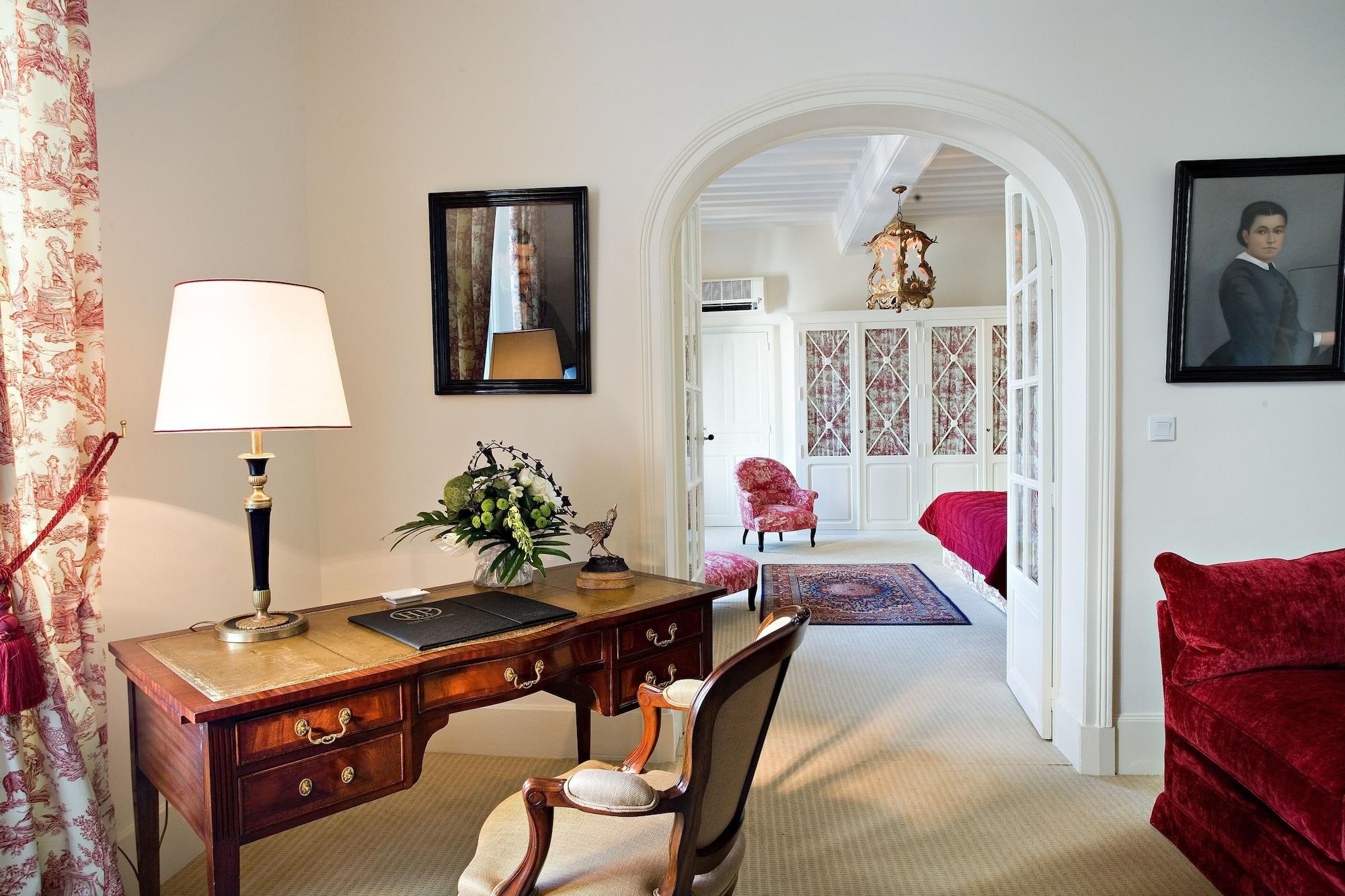 Hotel De La Poste Beaune  Phòng bức ảnh