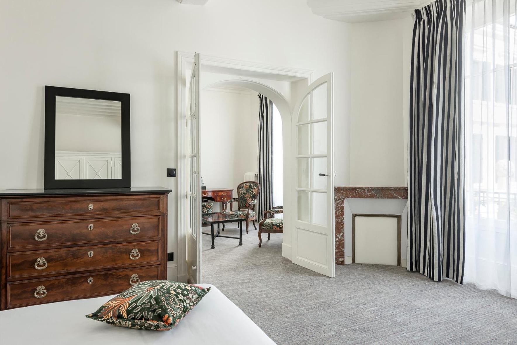 Hotel De La Poste Beaune  Ngoại thất bức ảnh